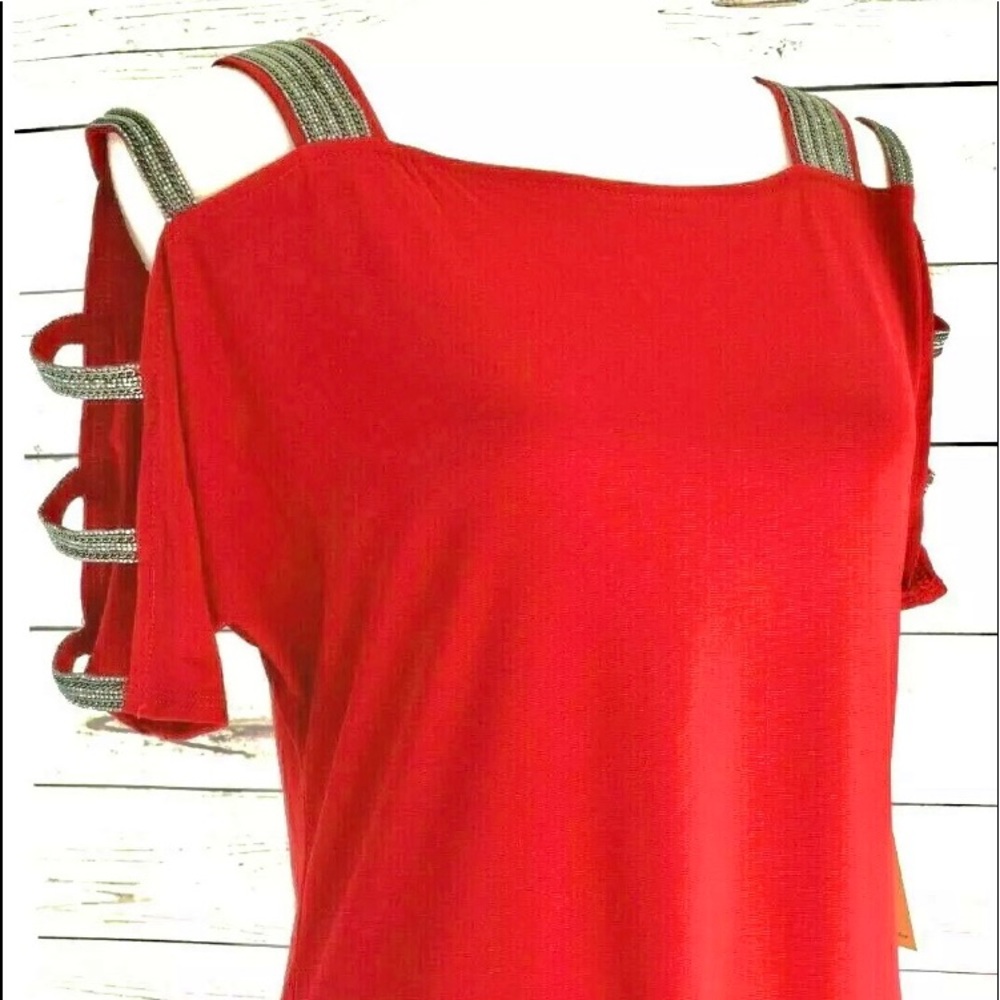 NEW Per Seption Women red top sexy elegant cold shoulder embellished, Sz…